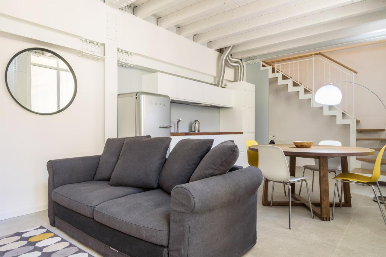White Navigli Apartment Milan Exterior photo