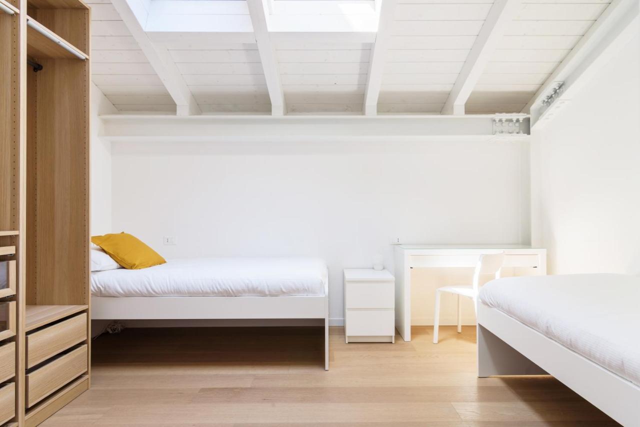 White Navigli Apartment Milan Exterior photo